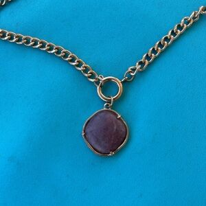 Vintage Gold Tone Curb Chain Link 18” Purple Stone Pendant Necklace.
